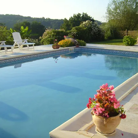 Dom wakacyjny Holiday La Coulenie 2 *